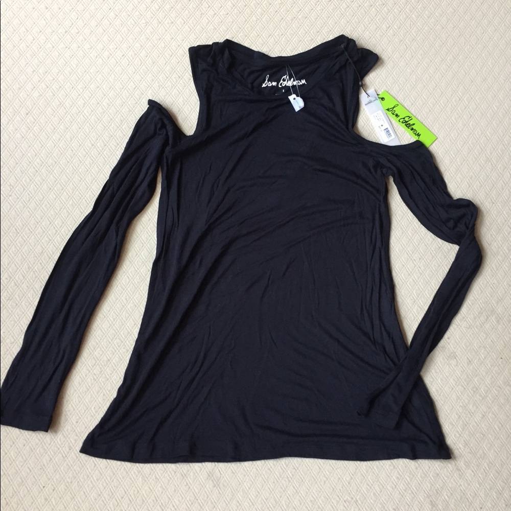 Peekaboo shoulder long sleeve T